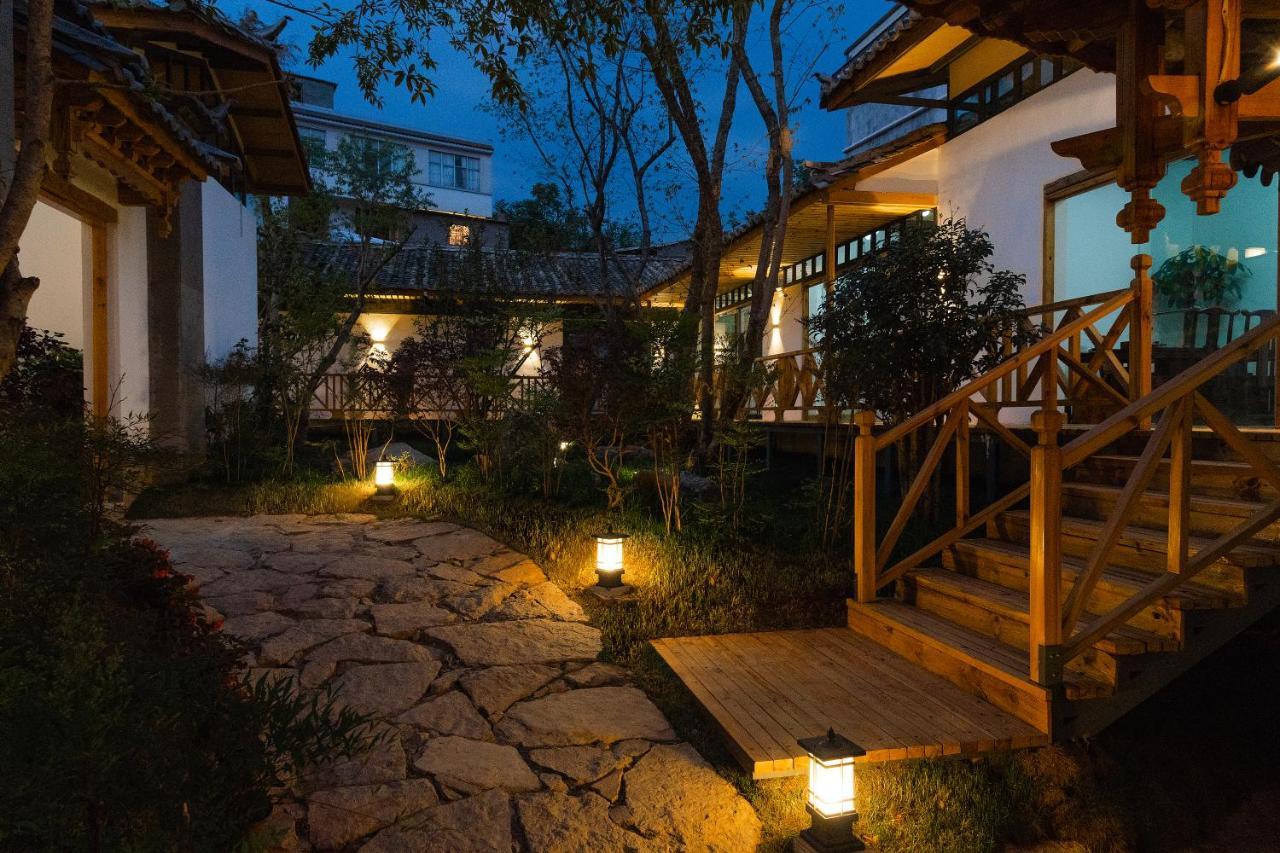 Yuanyan Heyuan Homestay Kunming Exterior photo