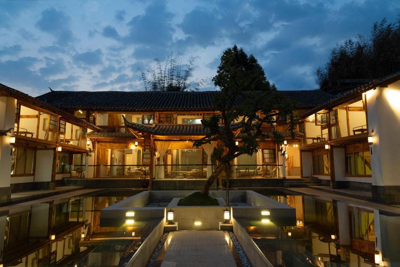 Yuanyan Heyuan Homestay Kunming Exterior photo